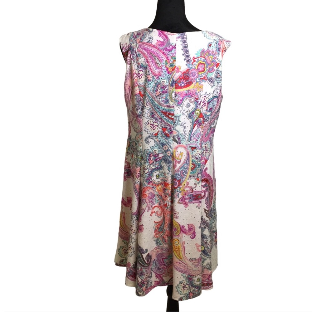 Sandra Darren Women's Sleeveless Fit & Flare Dress - Picture 2 of 9